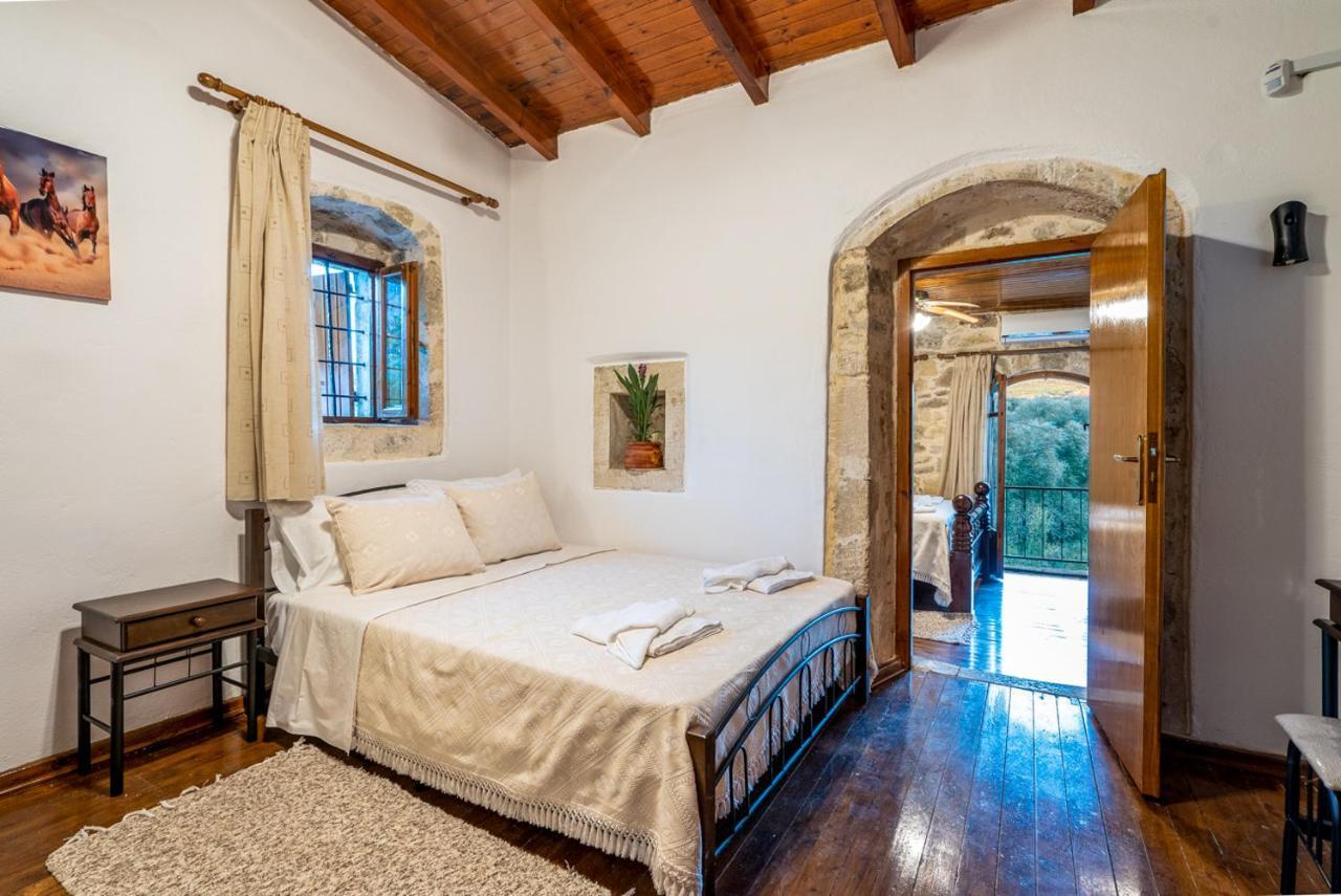 Villa Tzaniana Apomarma 外观 照片